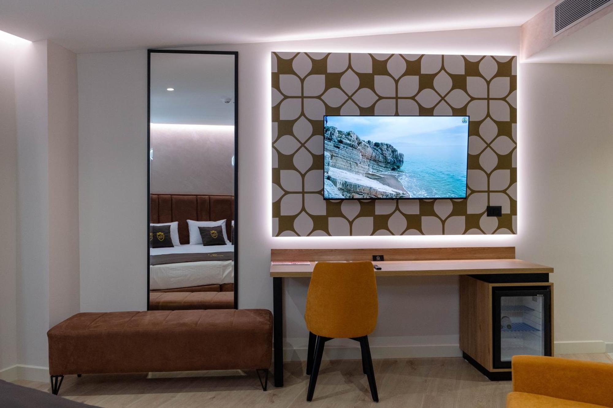 Hotel Dior Kruje Luaran gambar
