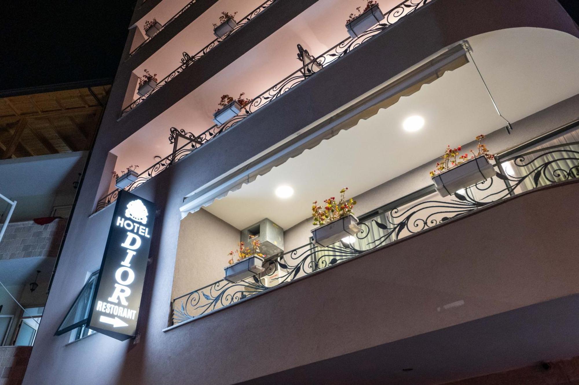 Hotel Dior Kruje Luaran gambar
