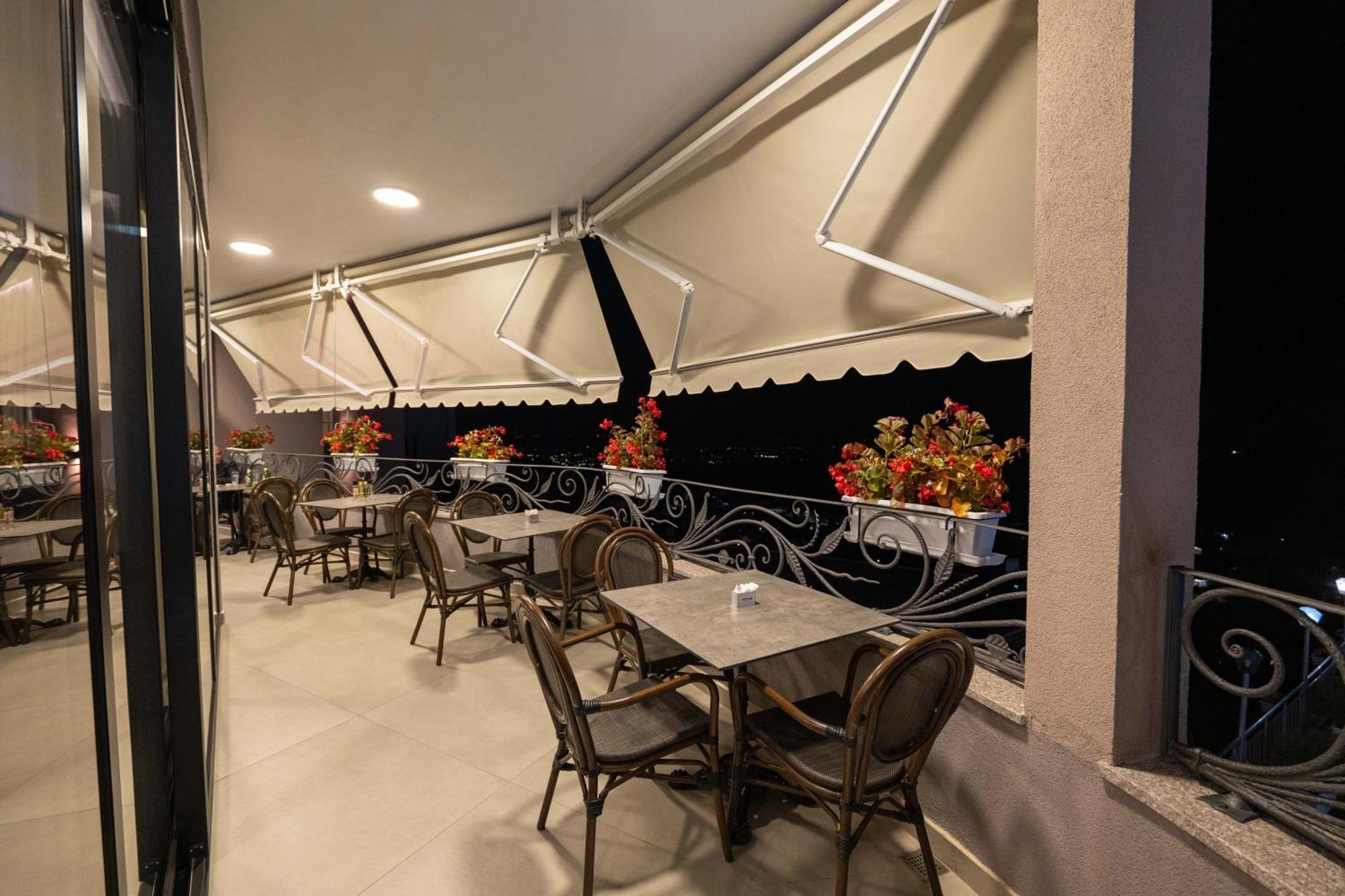 Hotel Dior Kruje Luaran gambar