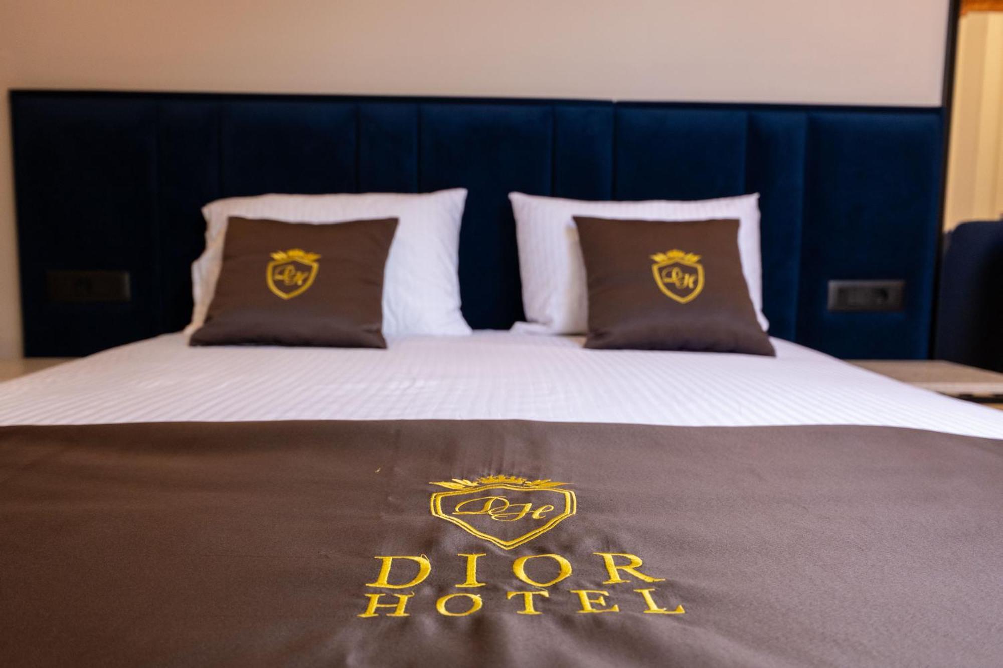 Hotel Dior Kruje Luaran gambar