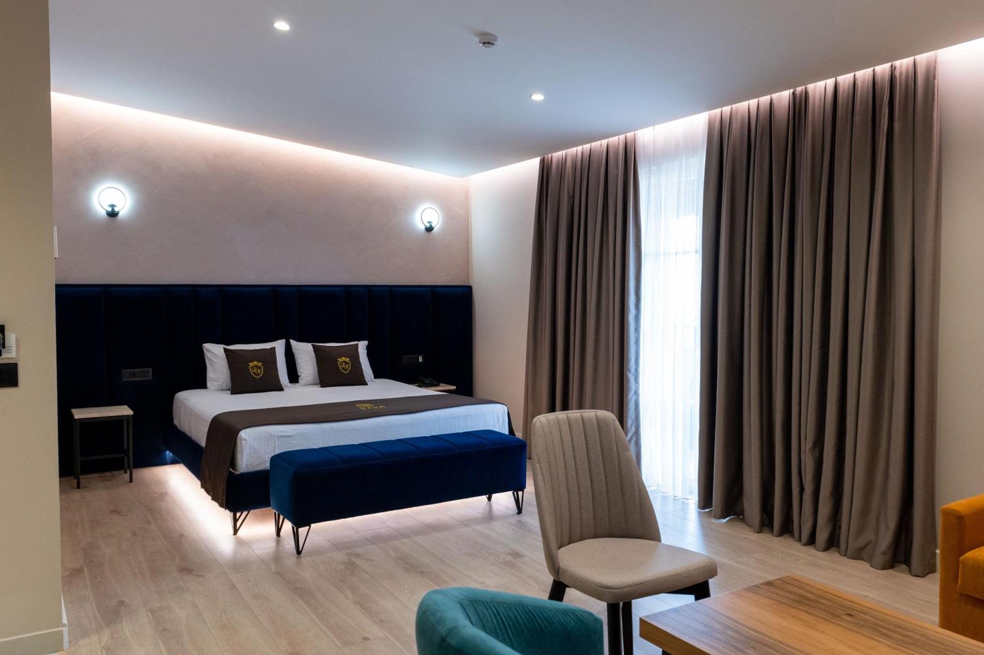 Hotel Dior Kruje Luaran gambar